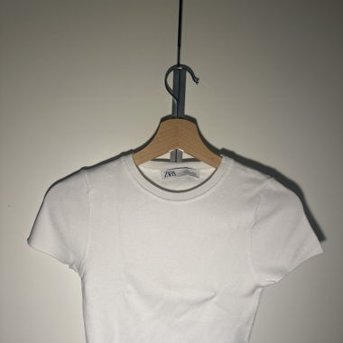white T-Shirt