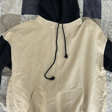 Two-tone hooded sweatshirt
