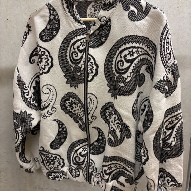 Giacca con zip motivo paisley