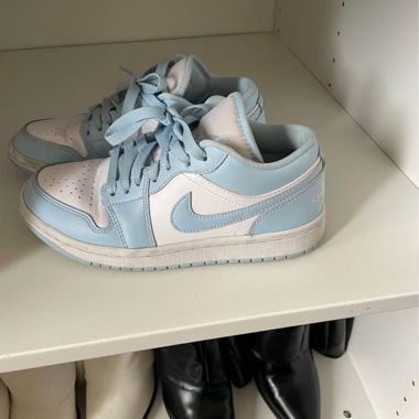 Jordan 1 Low Aluminium