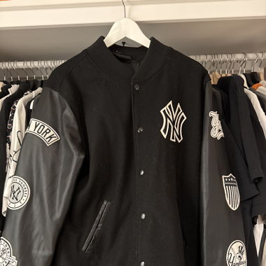 New Era College Jacke