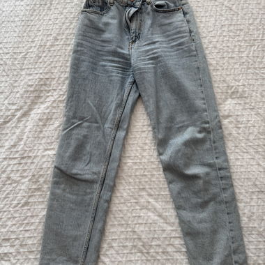 Jeans Zara effetto denim chiaro