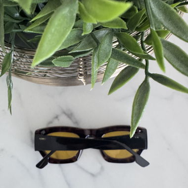 KOMONO yellow lens sunglasses