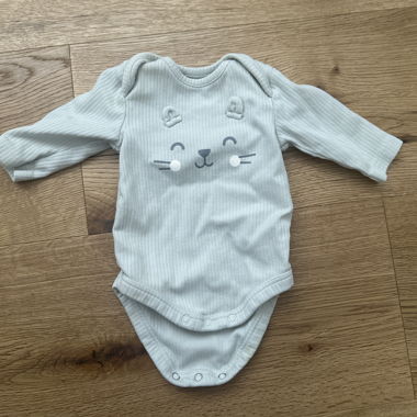 Body bébé avec broderie de chat
