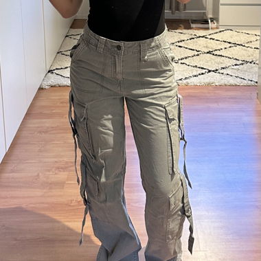 Cargo-Hose mit weitem Bein