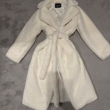 Cappotto in ecopelliccia bianco (molto morbido)