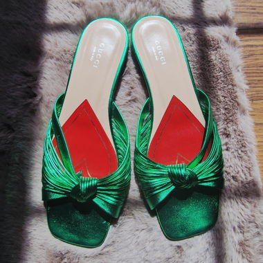 Gucci grune Sandalen