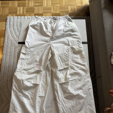 Cargo blanc bershka