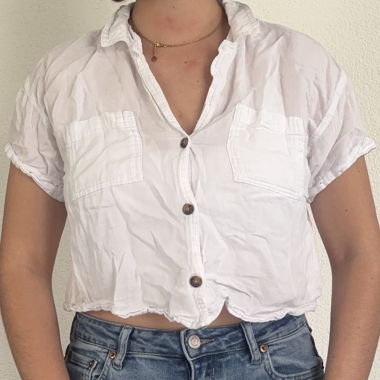 White short shirt