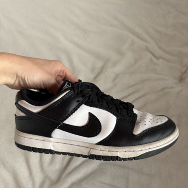 Nike dunk low panda