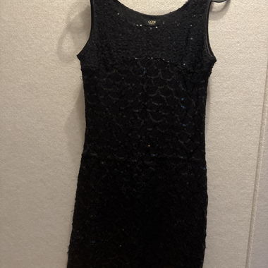 Schwarzes Paillettenkleid CCDK