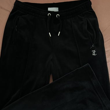 Juicy Couture, Black pants