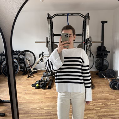 Gestreifter Oversize-Pullover weiss-schwarz