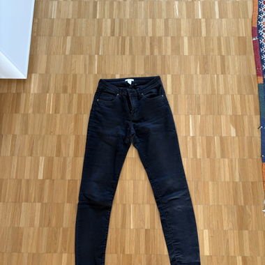 H&M Black Jeans