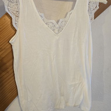 White Lace Top XS by NAF NAF