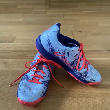 Asics Hallenschuhe