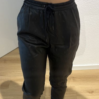 Pantalon simili cuir noir Zara