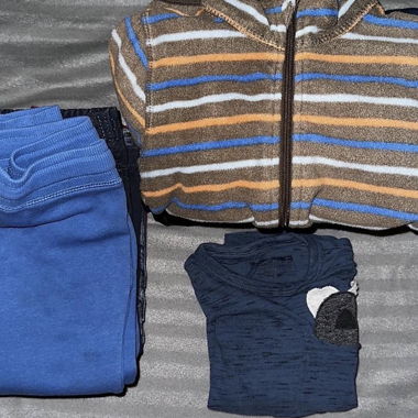 Vêtements enfants Taille 98