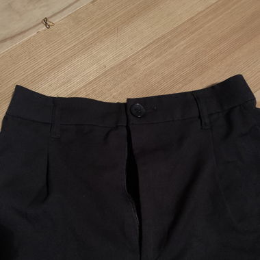 schwarze Stoffhose