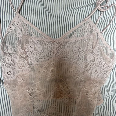 Top in Pizzo Rosa Chiaro