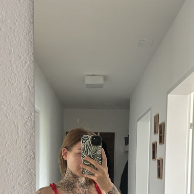 cherry red top 