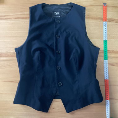 Zara vest 38