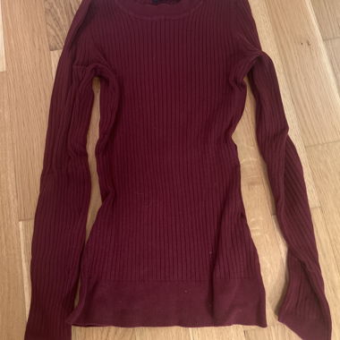 Rippstrick-Pullover bordeaux