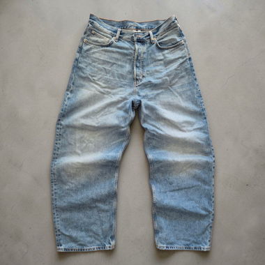 Weekday Astro Jeans hellblau 31/32