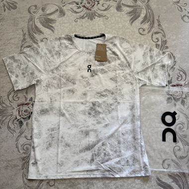 On Running Shirt White