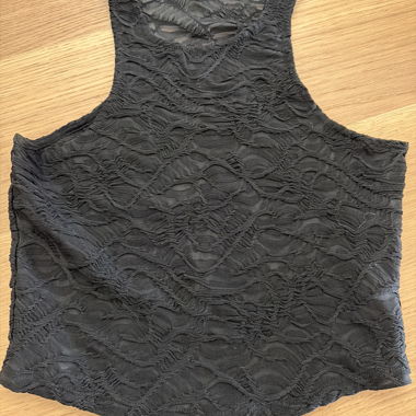 Haut en dentelle noire Missue