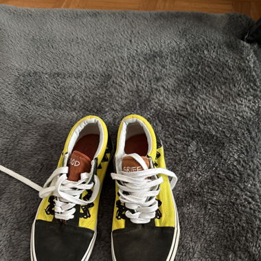 Vans 