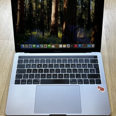 MacBook Pro 13" (2020) – Touch Bar – 265GB 