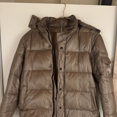 moncler jacket - dupe