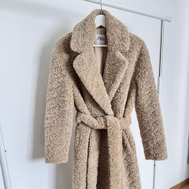 ZARA Teddy Mantel