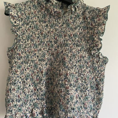 Sezane geschlitzte Blumen-Blouse ohne Ärmel