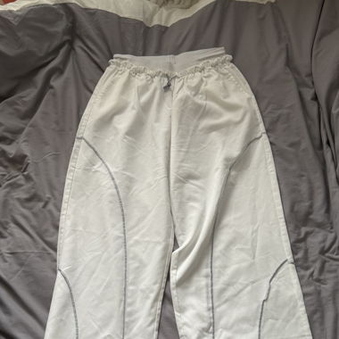 Weite Hosen