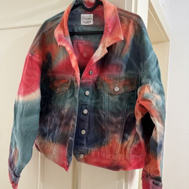 Giacca in jeans tie-dye Pull&Bear