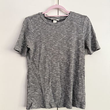 T-shirt grigia