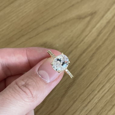 Anello di zircone dorato misura 52