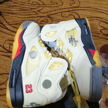 Jordan 5 size 42