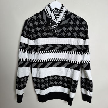 Pull en maille à motifs