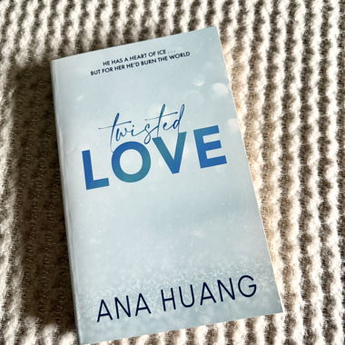 Twisted Love (Ana Huang) In Inglese