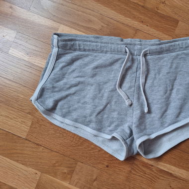 Short en tissu confortable