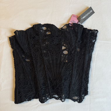 Corsetto corto in pizzo nero