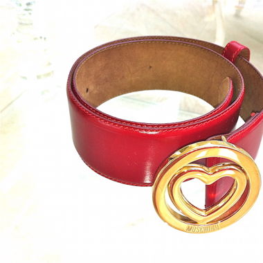 CEINTURE MOSCHINO CUIR ROUGE