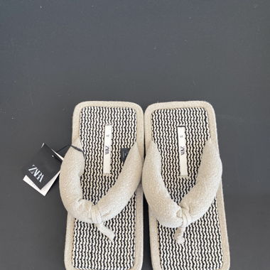 Zara Home Japanische Slider Zehentreter Gr. 39