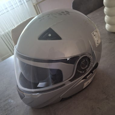 Neuer Töffhelm 