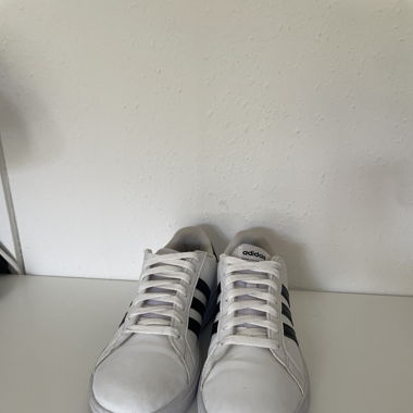 Adidas. GRAND COURT LIFESTYLE TENNIS LACE-UP SHOES