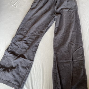 Pantalon en tissu ample gris