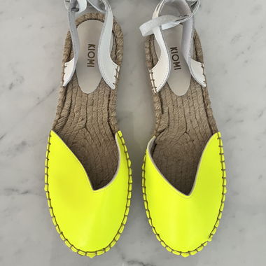 NEVER WORN KIOMI Neon-Gelbe Flache Espadrille